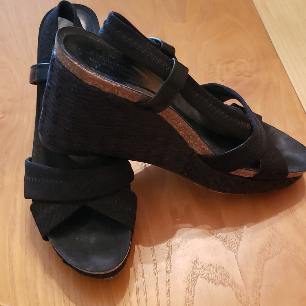 Donald Pliner shoes